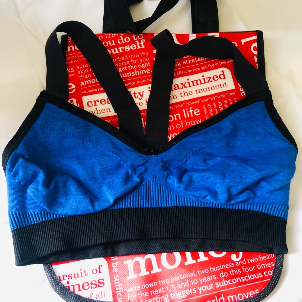 LULULEMON hold your om bra size 4 pre-owned